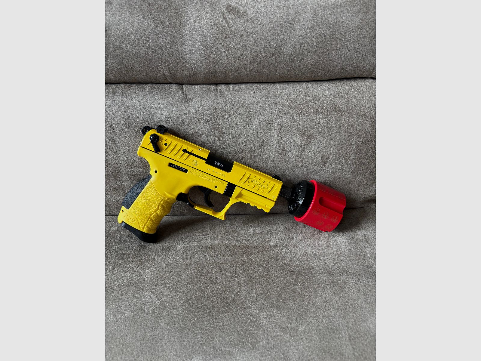 Walther P22 Tweety mit Abschussbecher 
