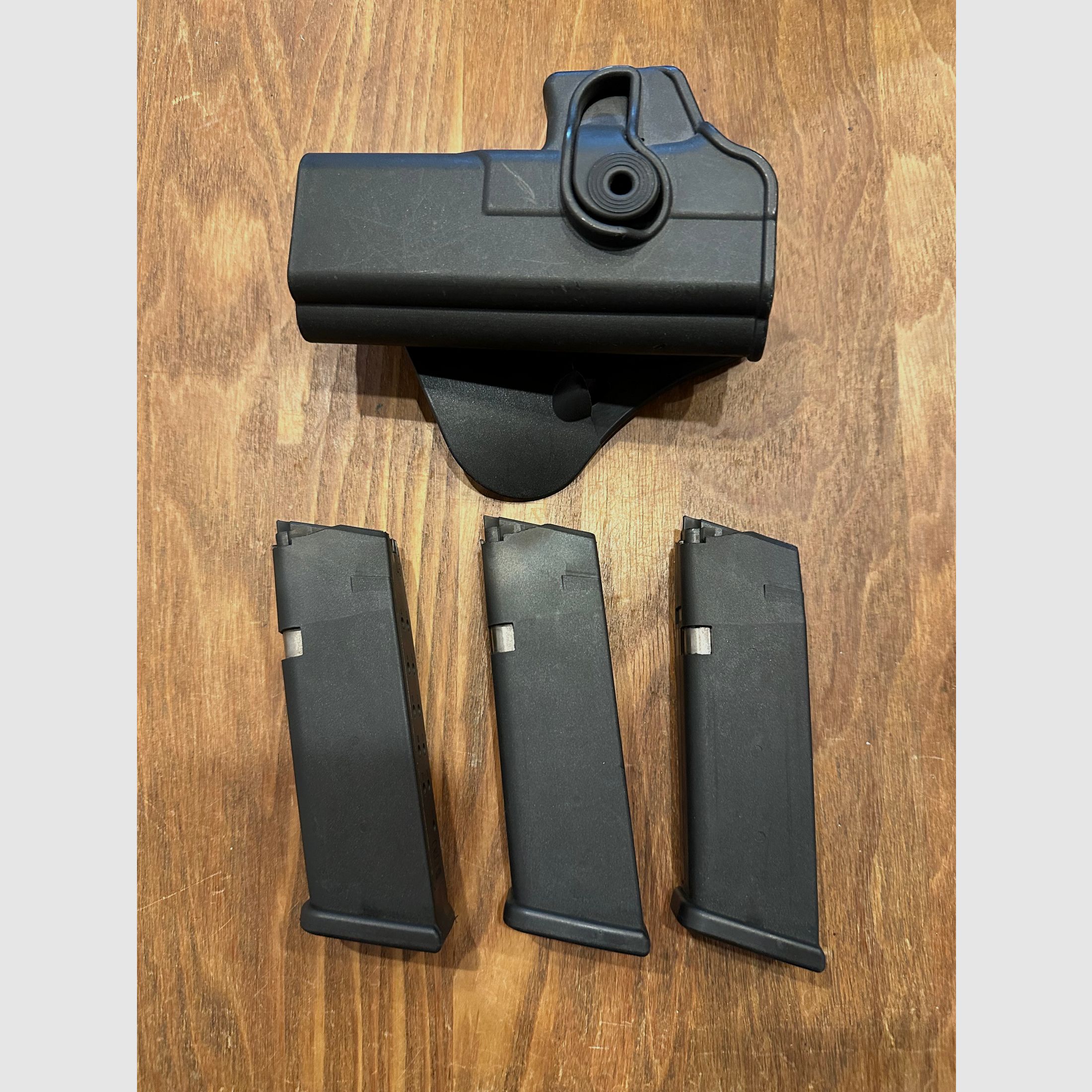 Glock 21 Gen. 4 met accessoires