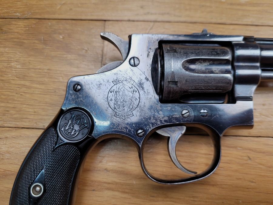 Rarissime und primärer Revolver Smith&Wesson Hand Ejector 1. Modell 1896 – Kal. 32SW Long – Der erste der legendären Reihe Smith mit klappbarem Trommel – Nur 19.712 Exemplare – TBE + und Kategorie D, Bild 4 von 17