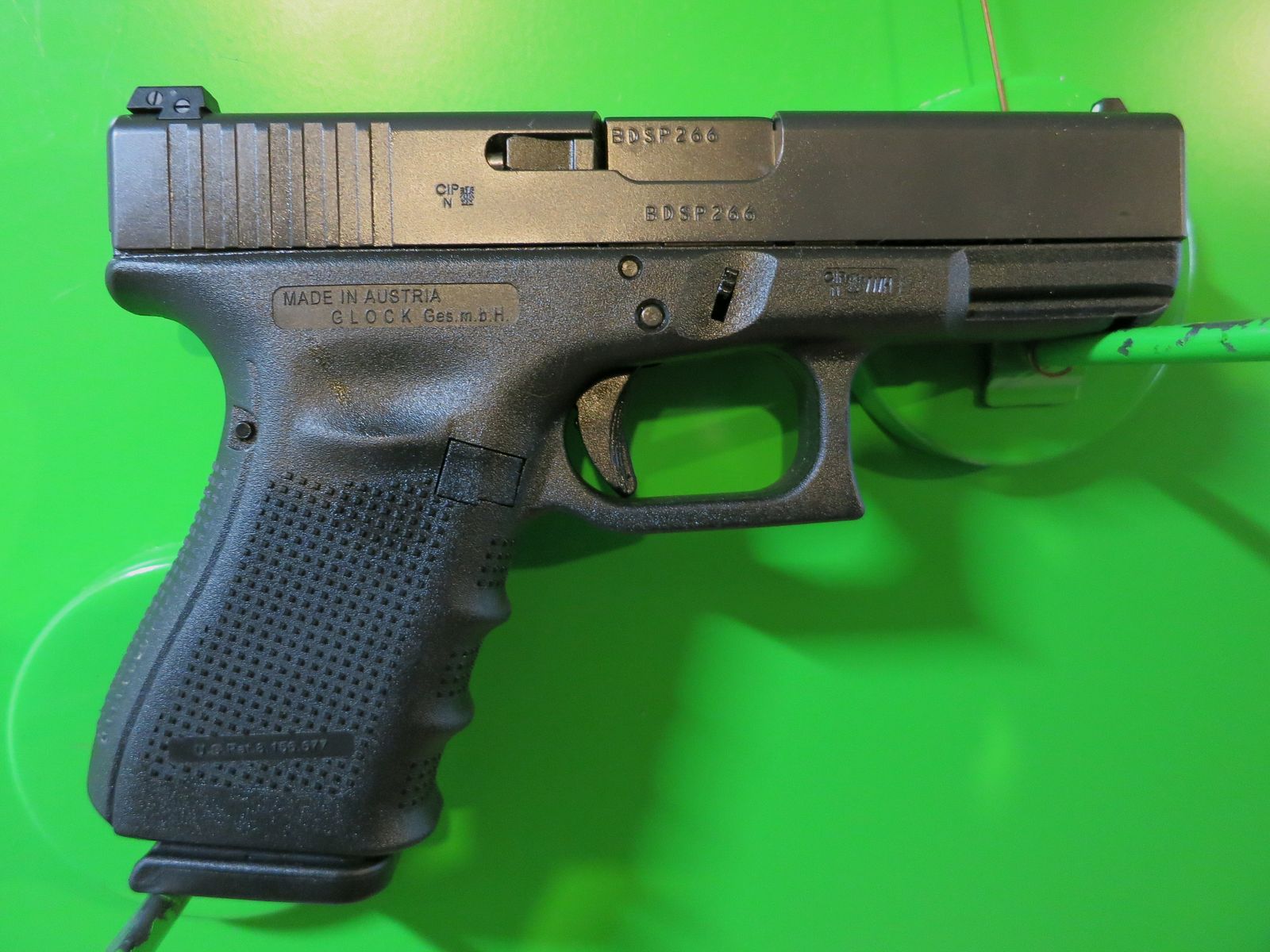 Pistole GLOCK 19, Gen. 4, 4" Lauf, 9 mm Luger       #13-
