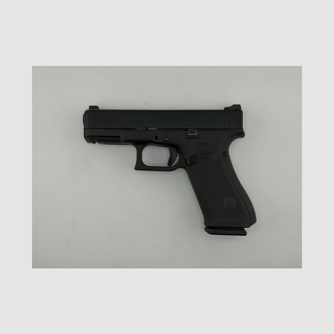 Glock 45 in 9x19 with removable Massdriver compensator from Strike Industries