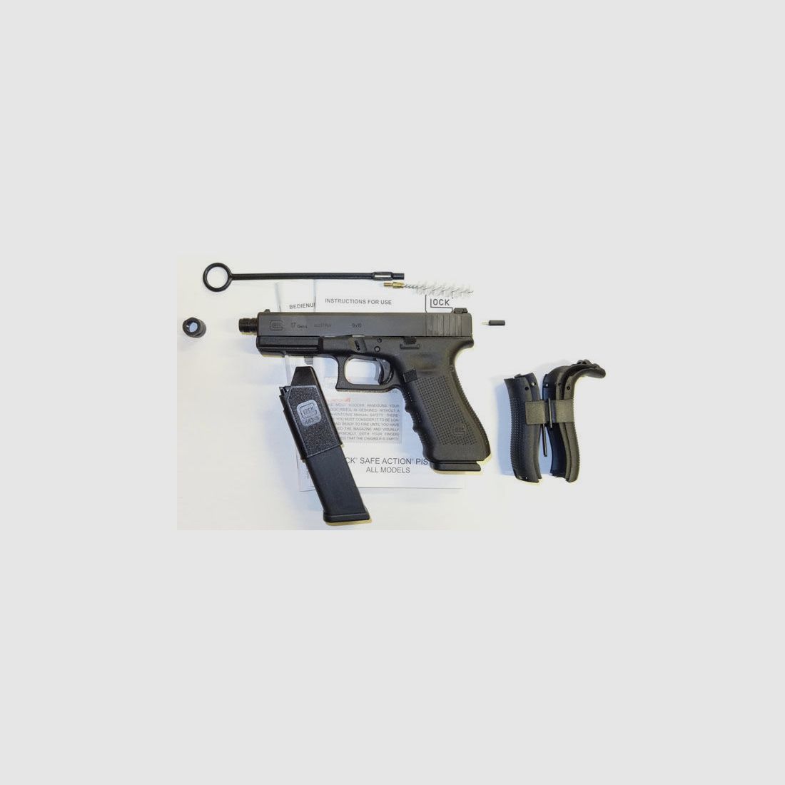 Glock	 Pistole Glock 17 Gen4 mit Gewindelauf M13,5x1 im Kaliber 9mm Para ( 9x19 ) Inkl. Zubehö