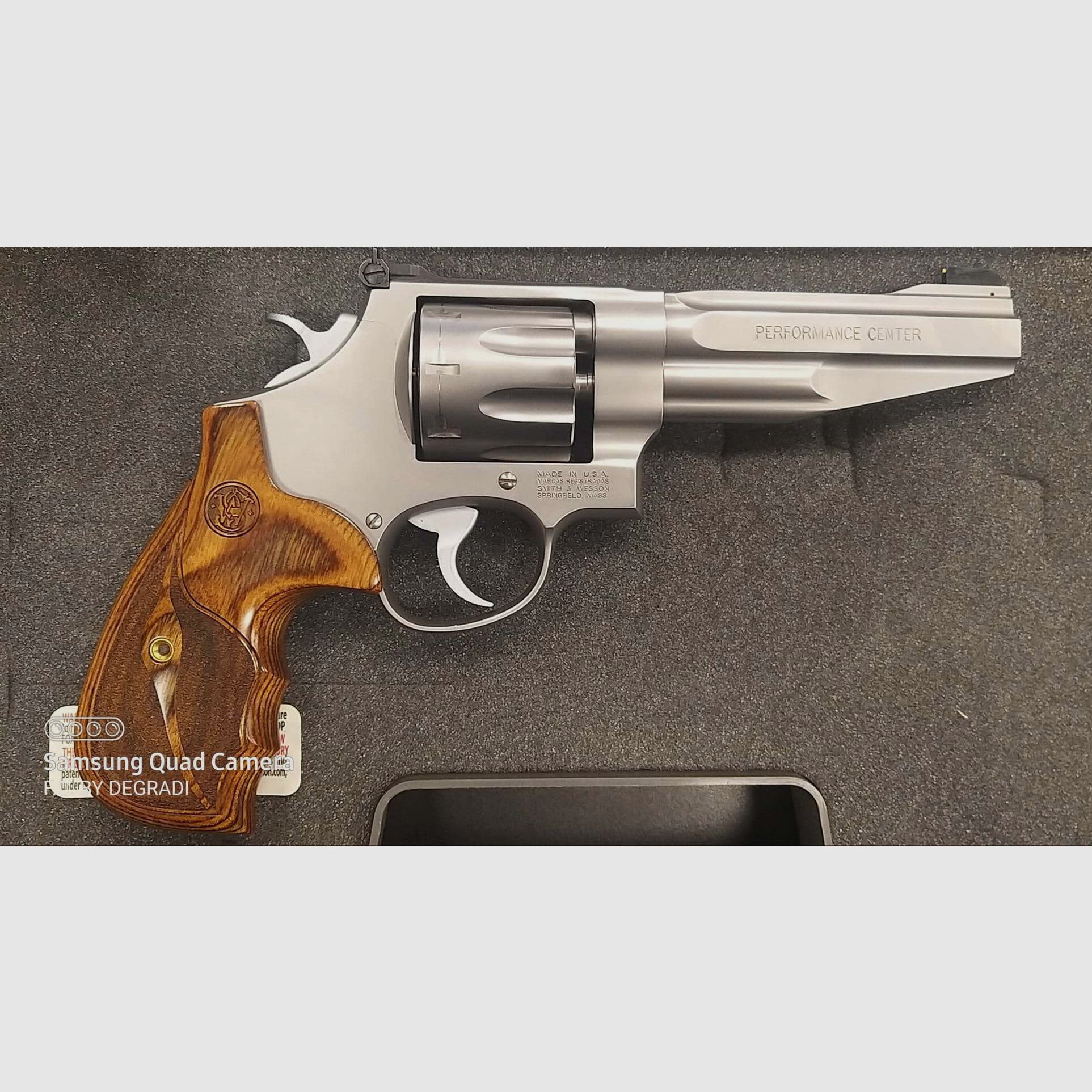 Revolver SMITH & WESSON ‘Performance Center’ Mod. 627 8 COUPS 5′ .357Mg. Inox, image 5 sur 6