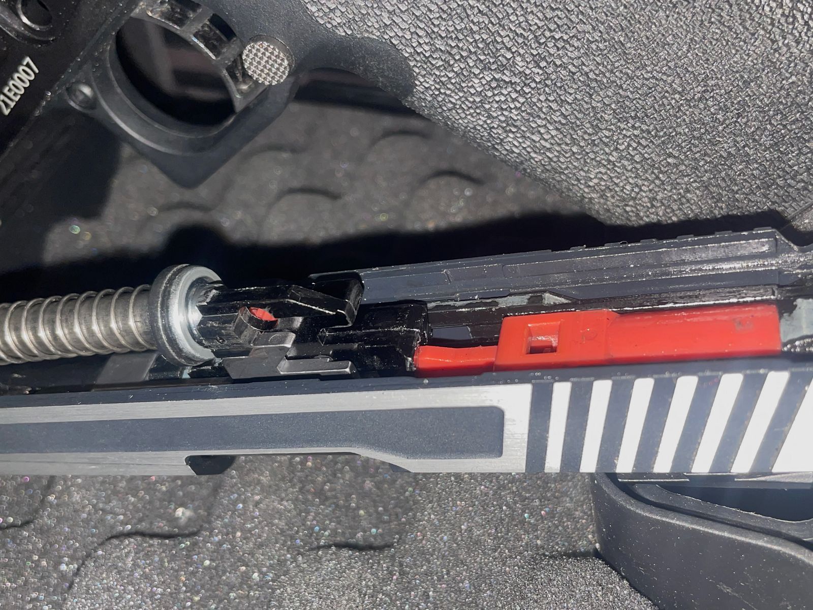 AW Custom Airsoft Pistole Hicapa 6mm BB + HPA Adapter Creeper Concepts