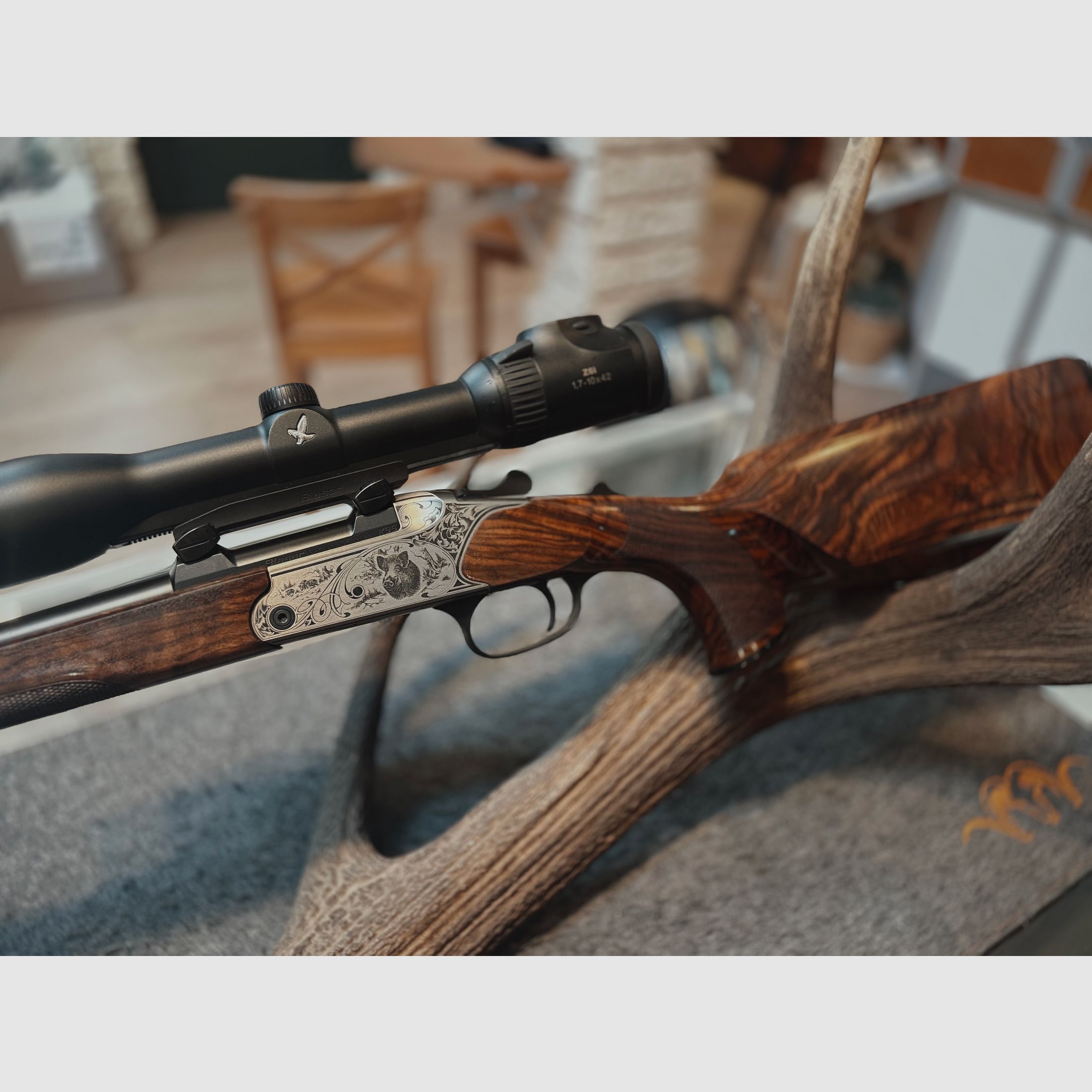 Blaser K95 Luxus – Cal. .308 Win. | Classe de bois 6 | Swarovski Z6i | Hausken 224 Lite, image 4 sur 7