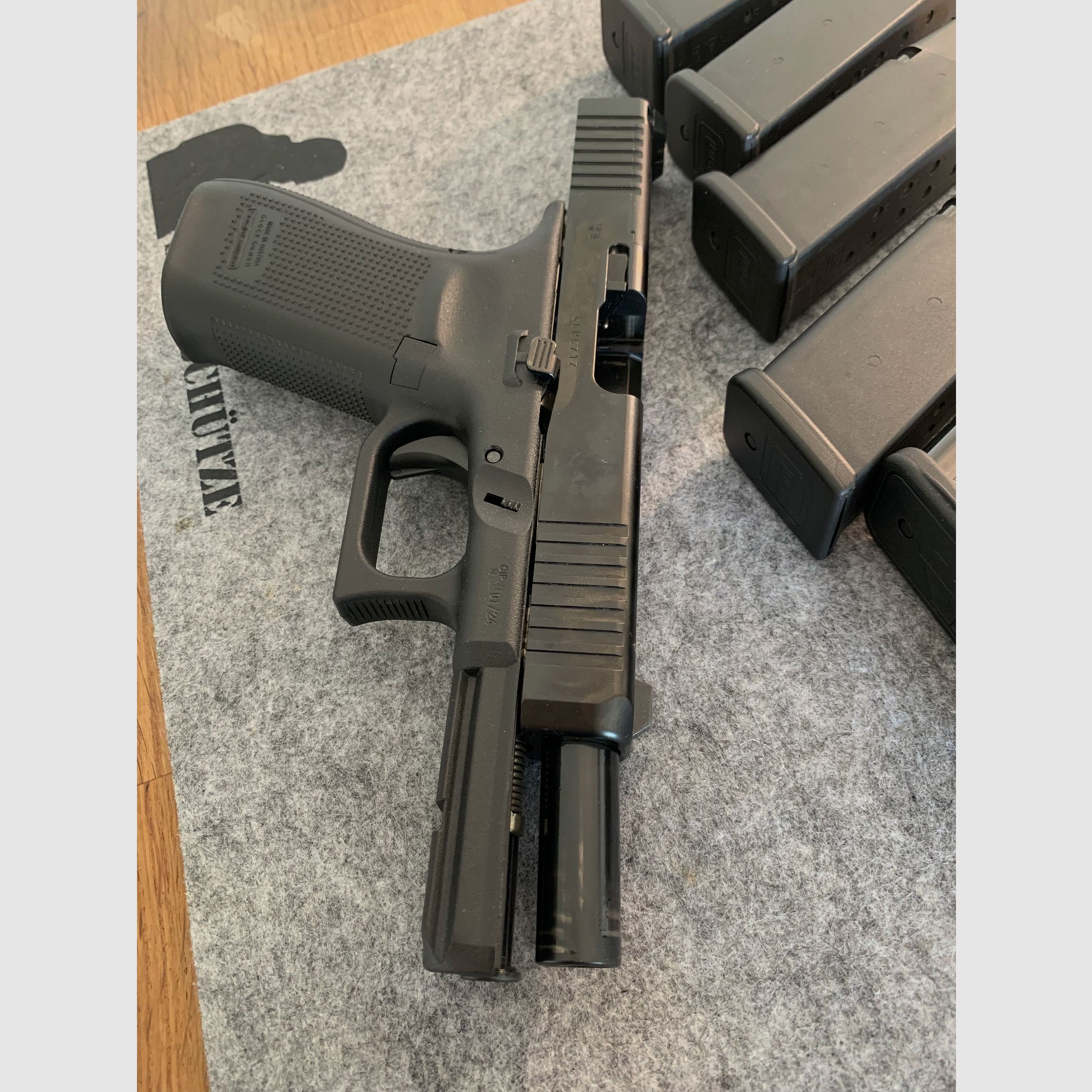 Glock 21 Gen5 FS M.O.S + Zubehör