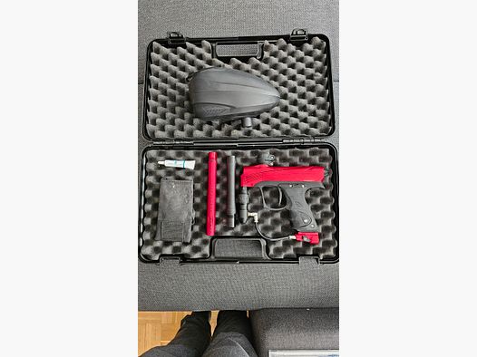 Dye Rize CZR Paintball Markierer rot/schwarz+ Dye Rotor LT-R Hopper schwarz 