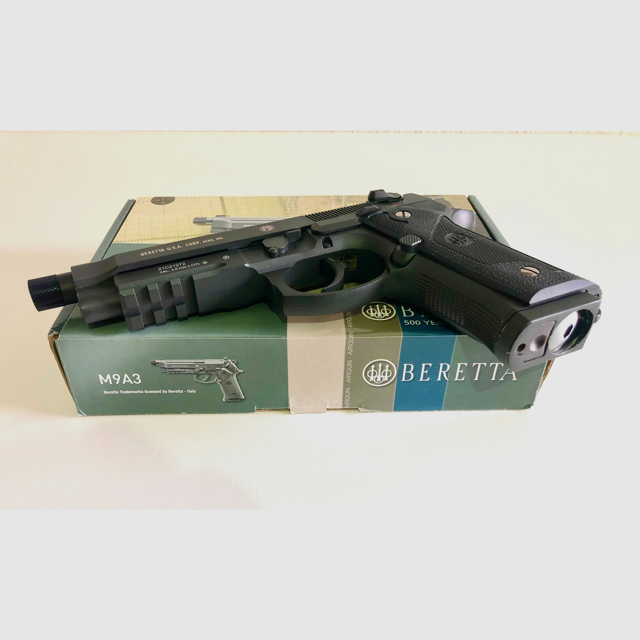 Beretta M9A3 Kaliber 4,5 mm CO2-Pistole  incl. 1.500 Stück Stahlkugeln