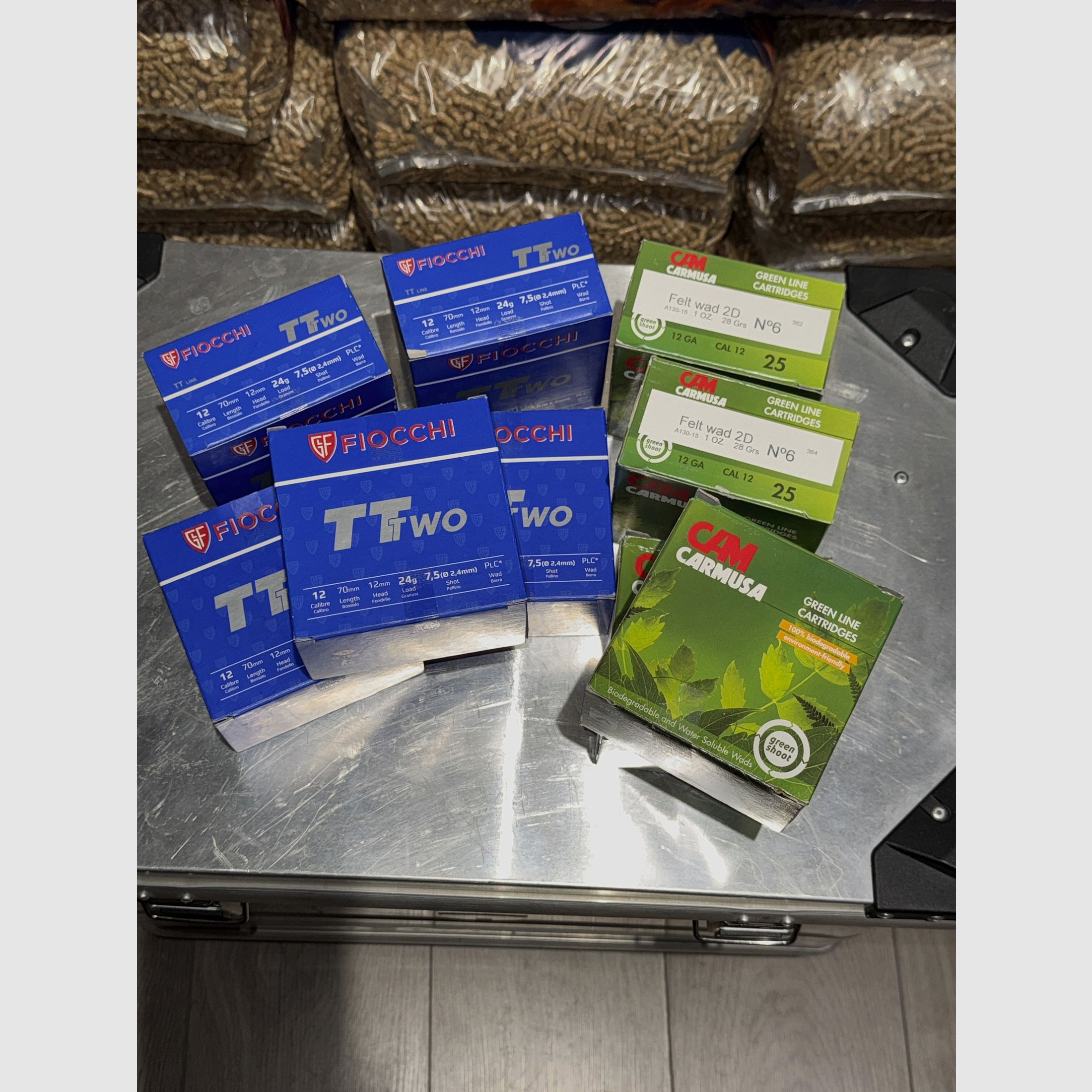 Kaliber 12, diverse, original verpackt