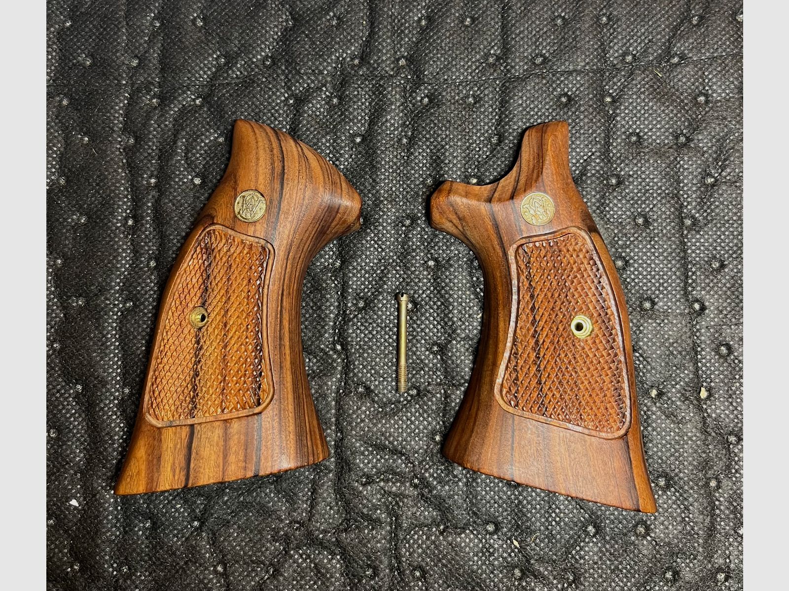 Originele Smith & Wesson houten grepen voor 586/686 K/L frame Square Butt
