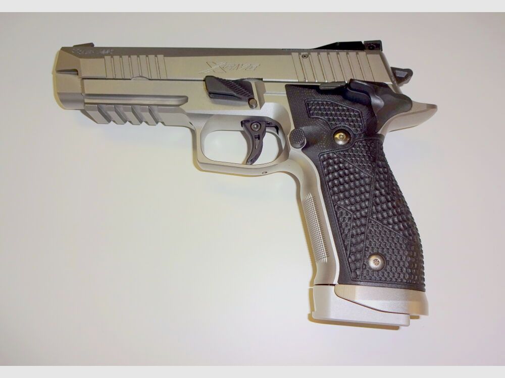 SIG Custom Works P226 X-Five Super Match
