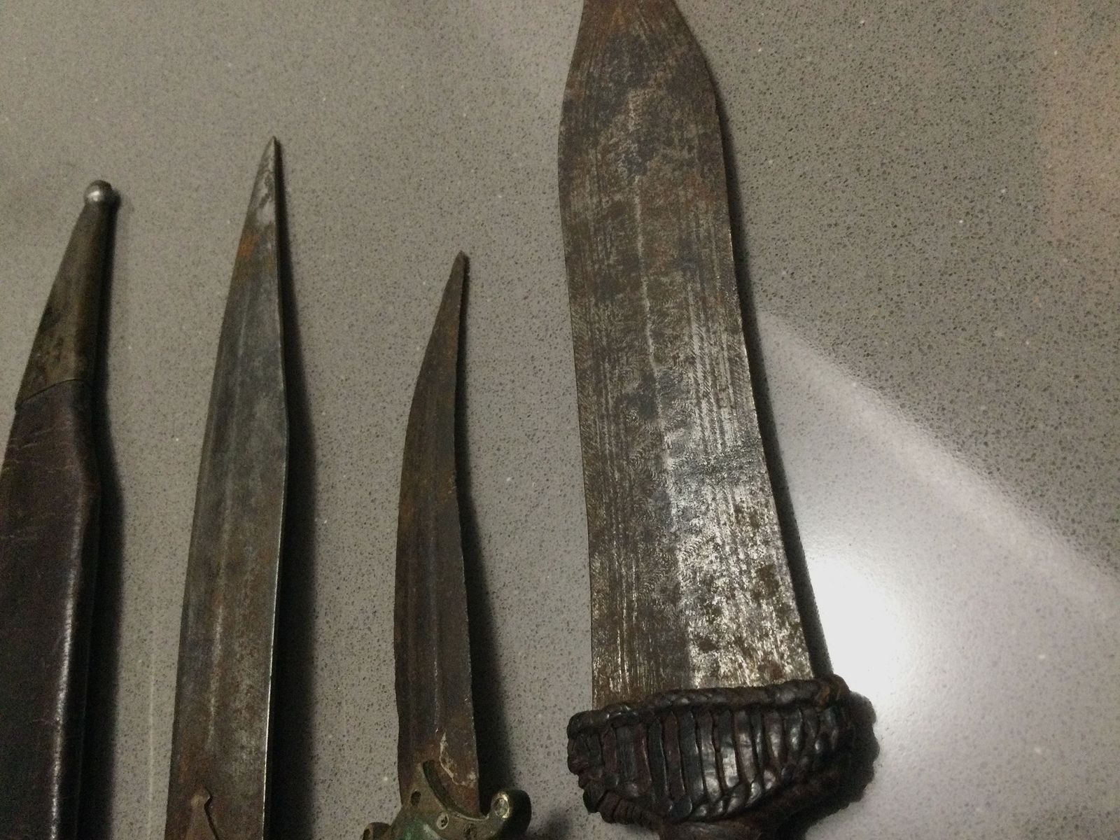 Messer, Dolch, uralt, museales Konvolut. Sammler, Liebhaber