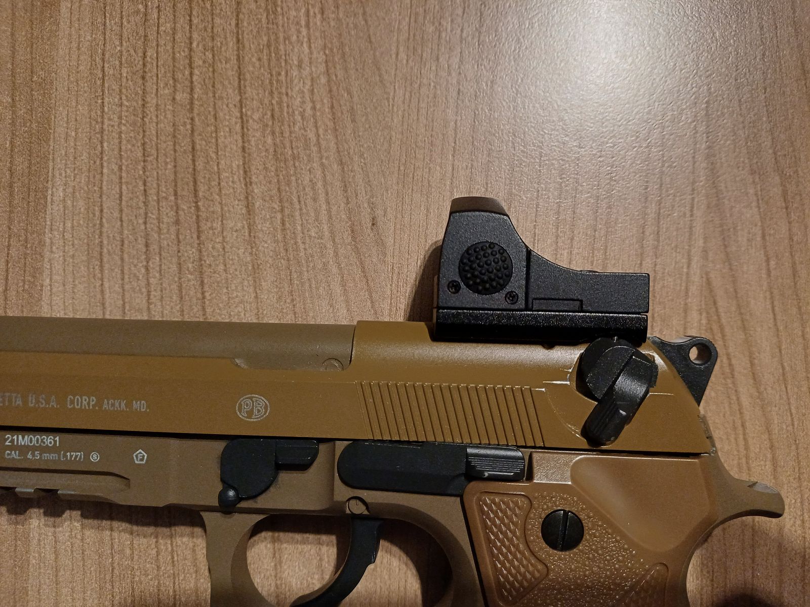 Beretta M9A3 FM FDE CO2 4,5mm BB Blowback Vollmetall mit Red Dot Rotpunktvisier !