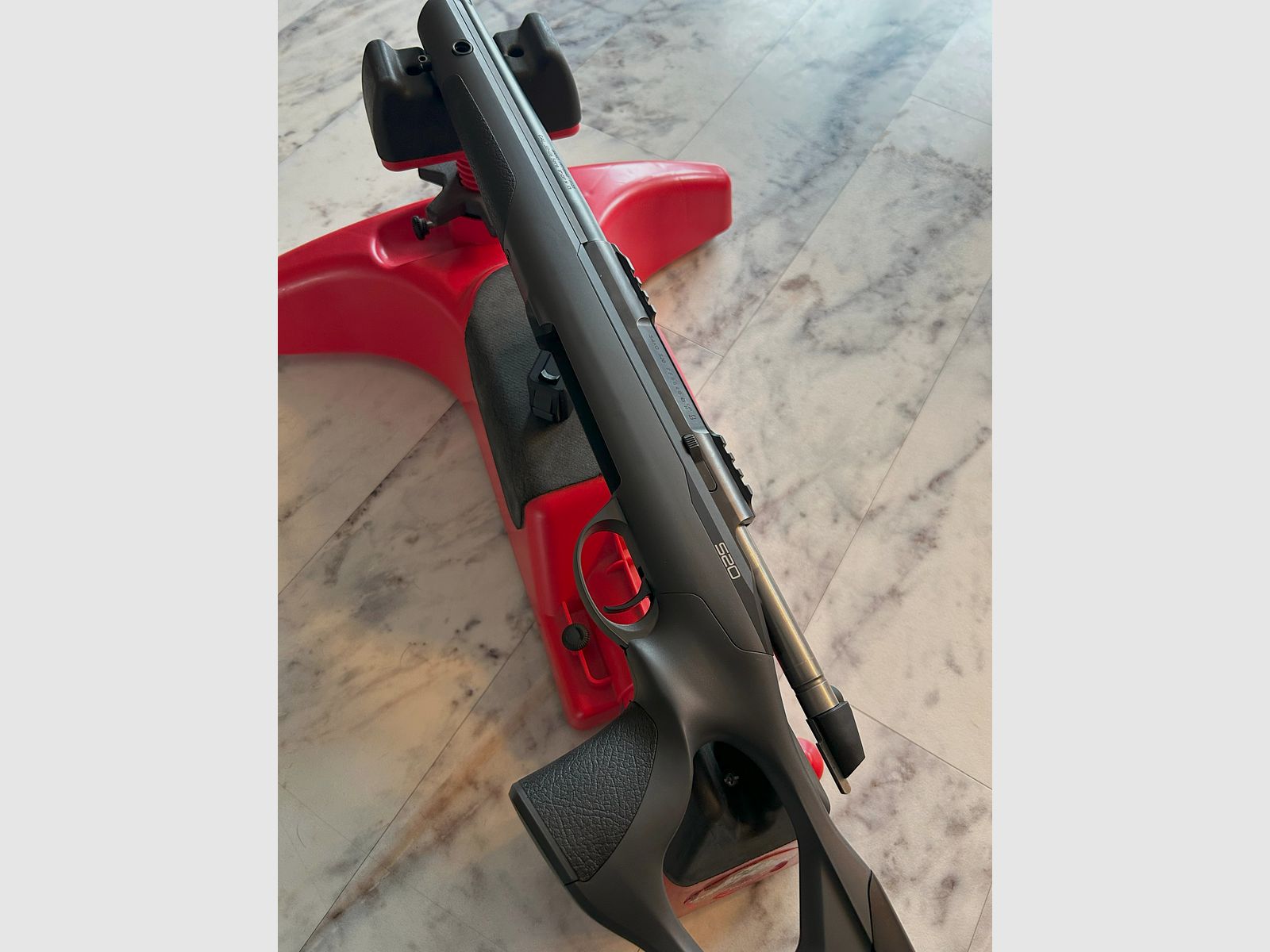  Repetierbüchse Sako S2o Hunter 30-06 Kurz mit Lochschaft und Schalldämpfer
