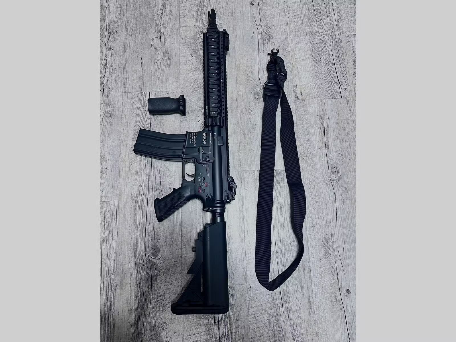     GSG M4 RIS Airsoft Geweer