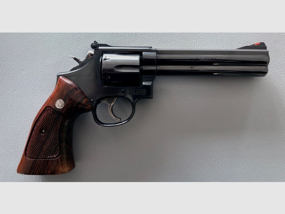 Smith & Wesson 586-2