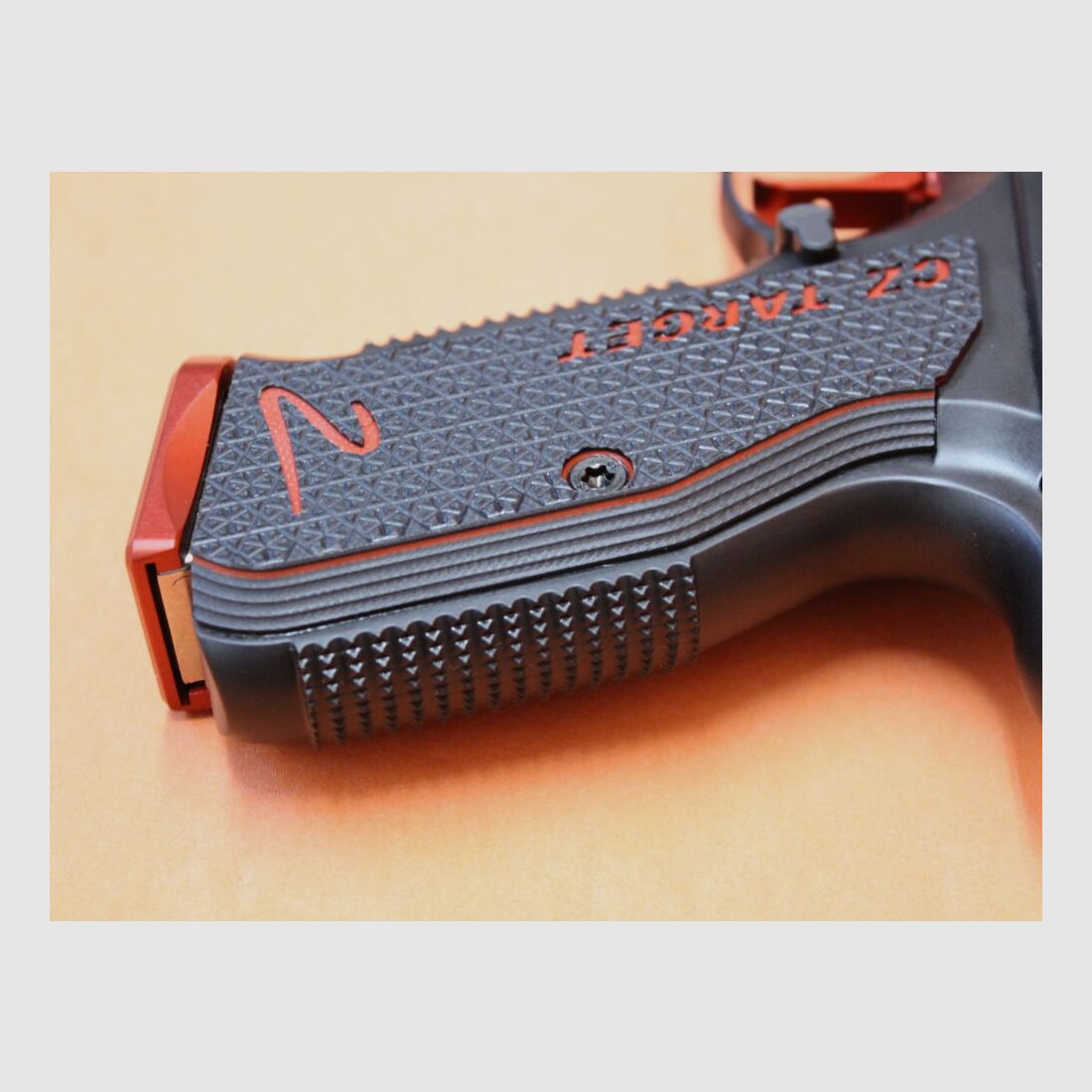 CZUB CZ Ha.Pistole 9mmLuger CZUB CZ SHADOW 2 TARGET 5" SA-Abzug/ 122mm Lauf/ @3 Magazine CZ 75 (9mmPara/9x19)