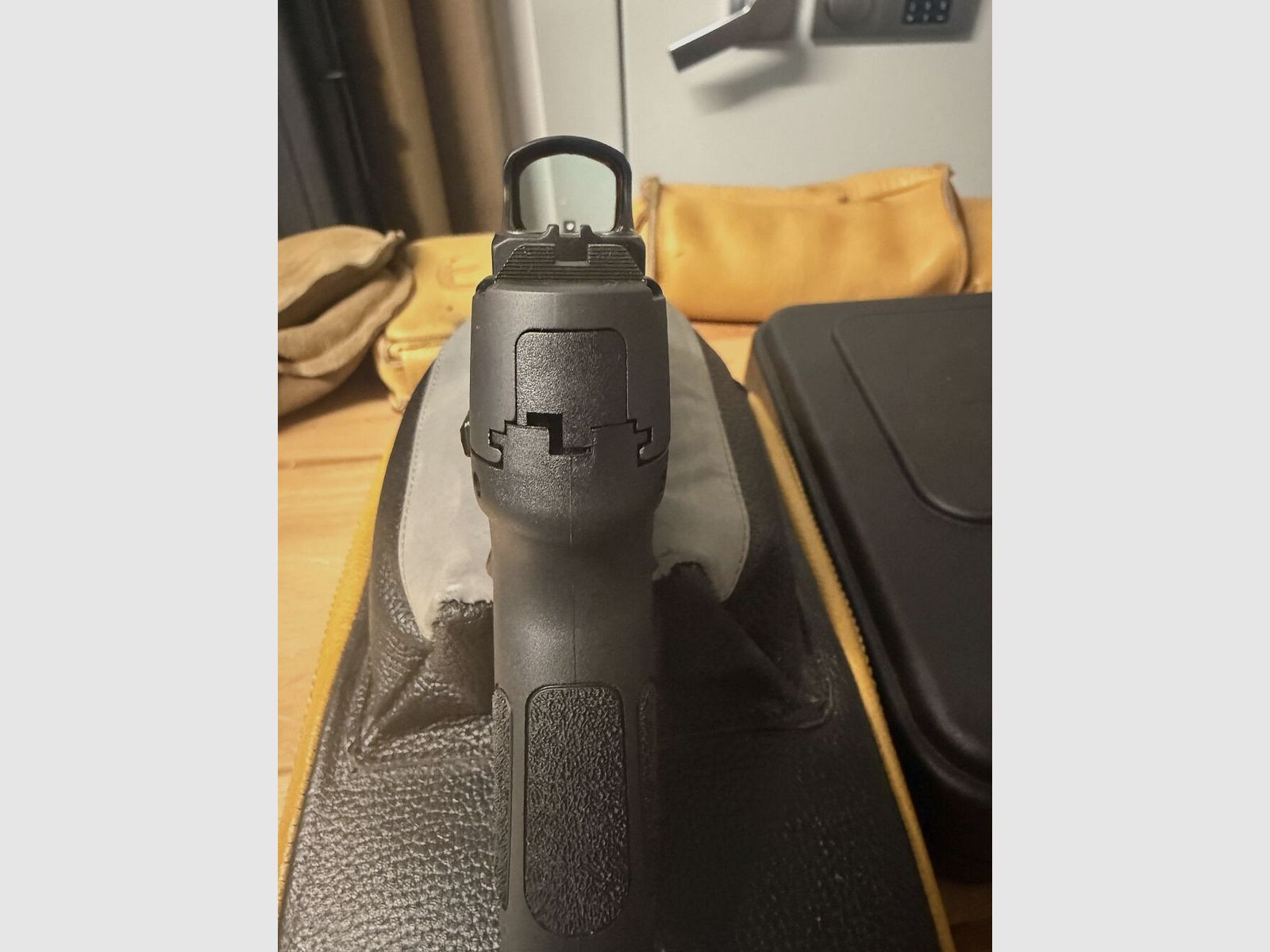 Taurus G3C with RedDot 9mm Luger