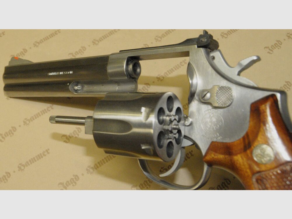 Smith & Wesson 686