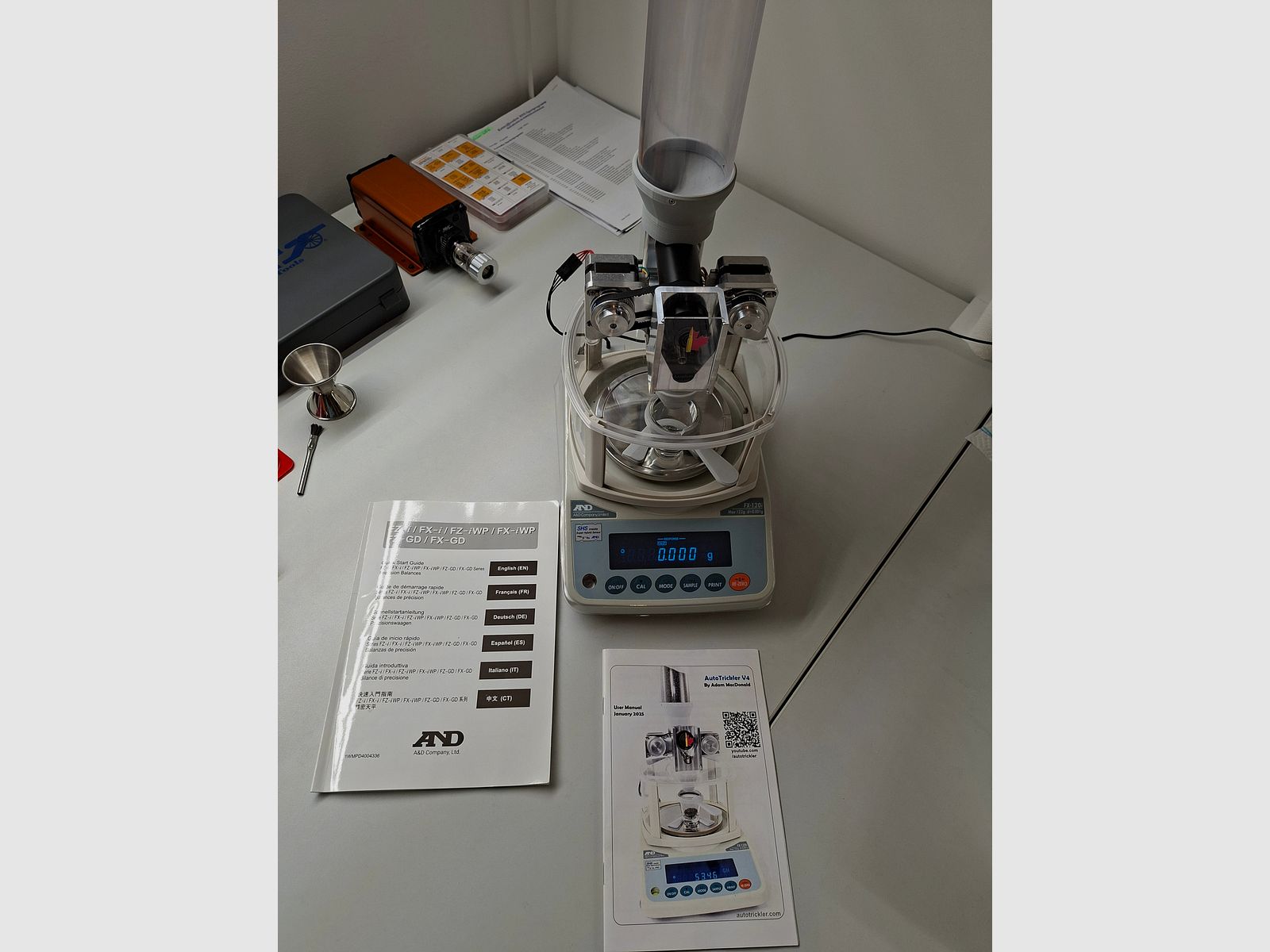 Pulverfüllgerät Trickler V4 mit Digital Präzisionswaage A&D FX-120 Garantie