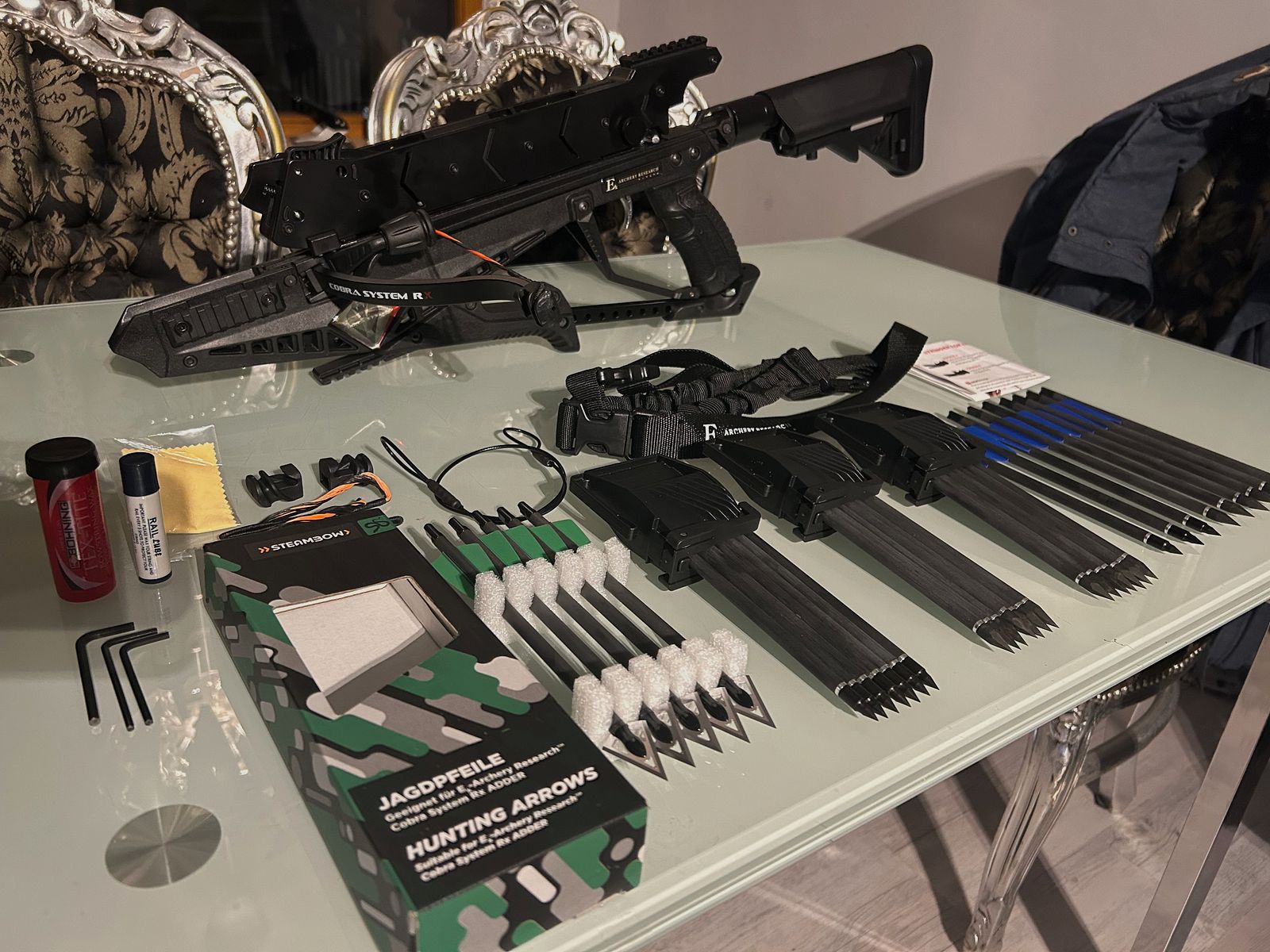 Cobra Adder R9 mit 130lbs System RX Wurfarm mit viel Zubehör