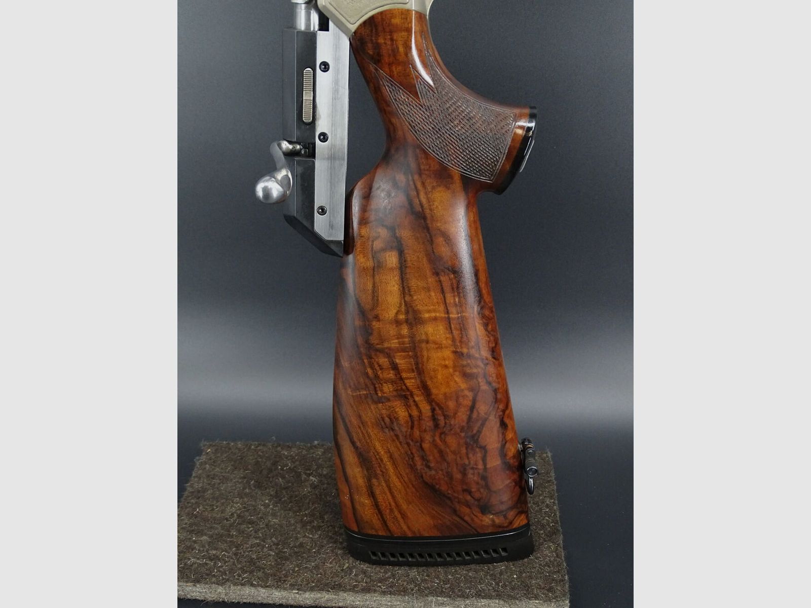 Blaser SR 850 / 88 Kaliber .375 H&H Schrankwaffe SR 850 / 88