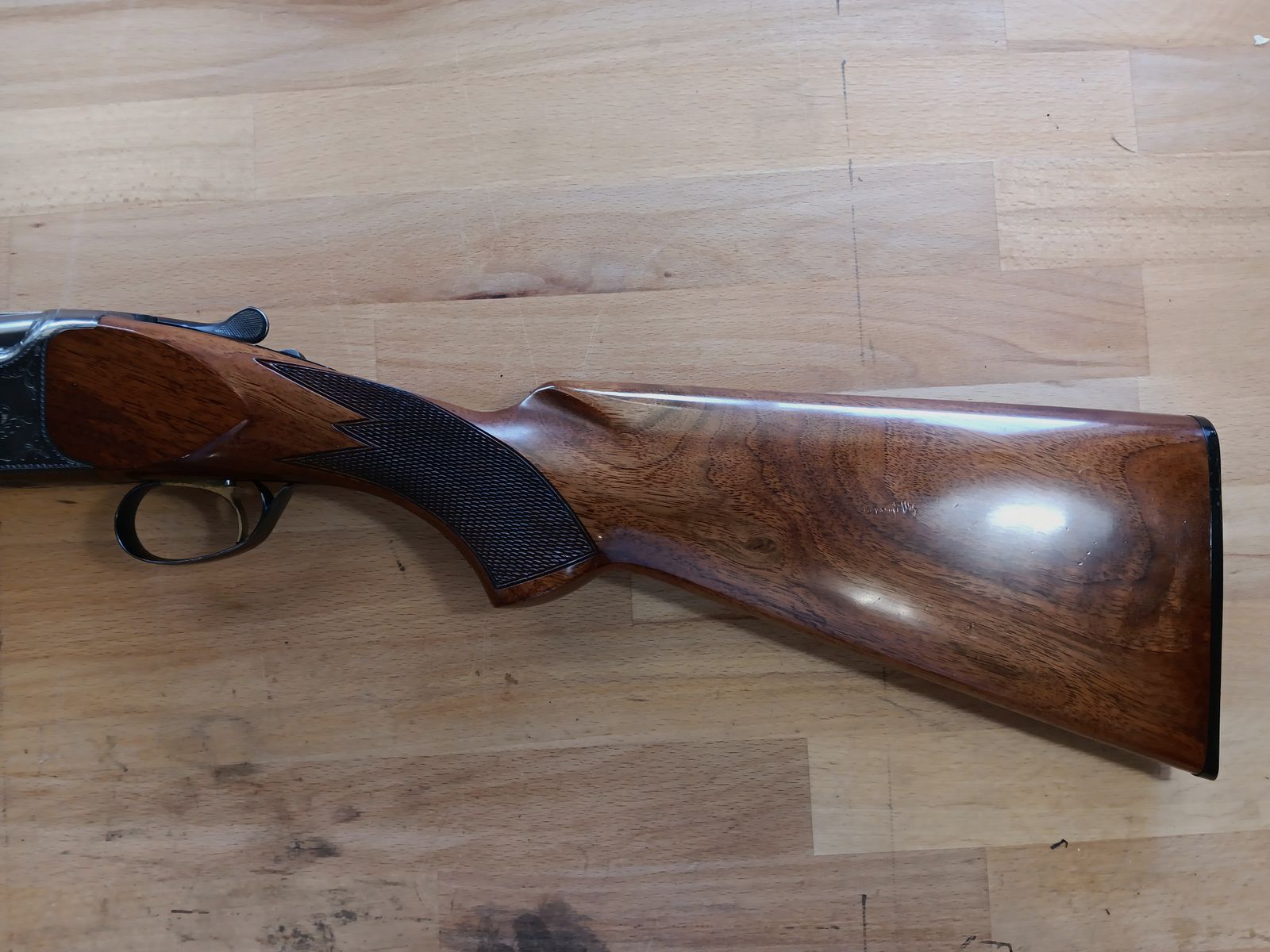 Anschütz Miroku con grilletto dorato versione da caccia con estrattori