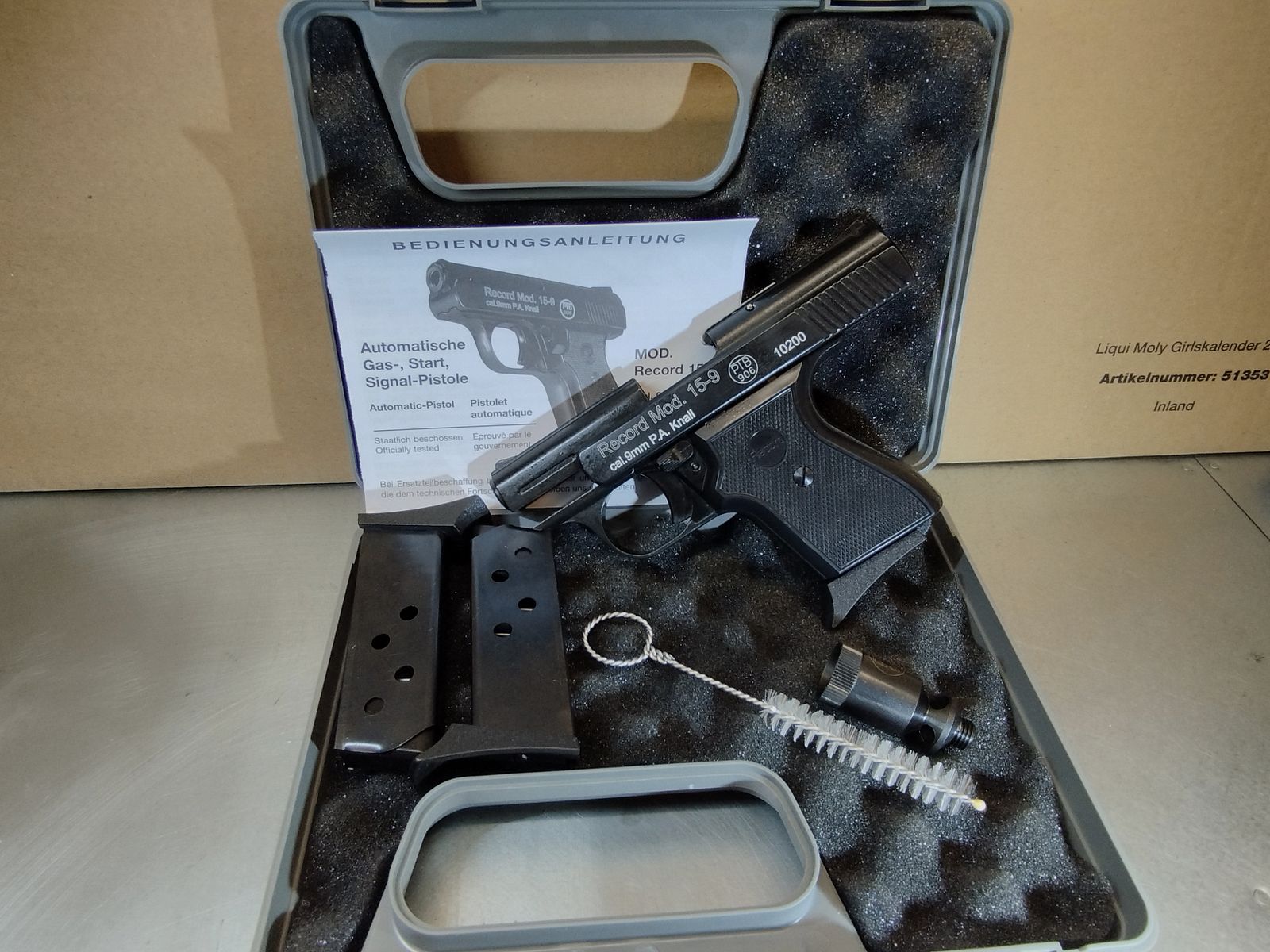 Record Mod. 15-9 blank firing pistol 9mm blued + 2x spare magazine !!like new!!