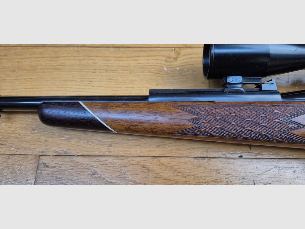 Hervorragendes Mauser 66 S Jagdgewehr – Kaliber 7×64 – Hochwertiges gewachsenes Nussbaumholz – Einlagen aus Ebenholz und Knochen – Handriffelung – Deutscher Stetcher (zwei Abzüge) – AKAH 6 x 42 / 46 Zielfernrohr mit Stahlkörper im Absehen Nr. 1 – TBE / TBE+, Bild 34 von 37