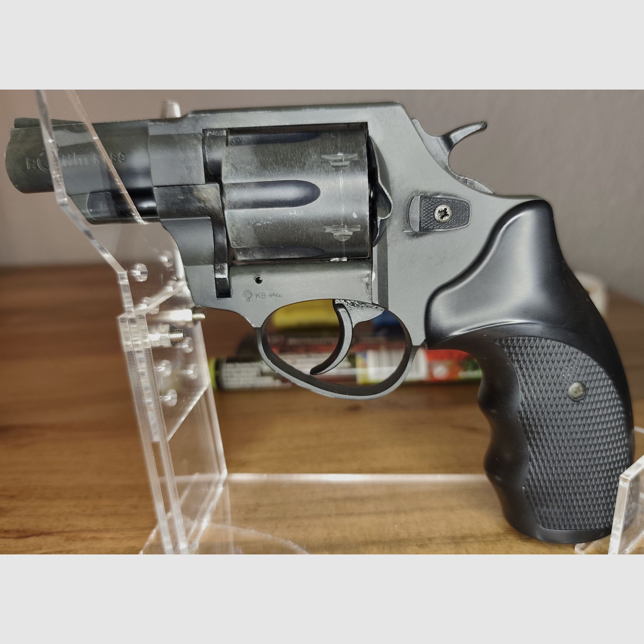 Röhm RG 89 PTB 451 revolver 9 mm Silvester-Set 40xPyro effets + 50 cartouches de munitions