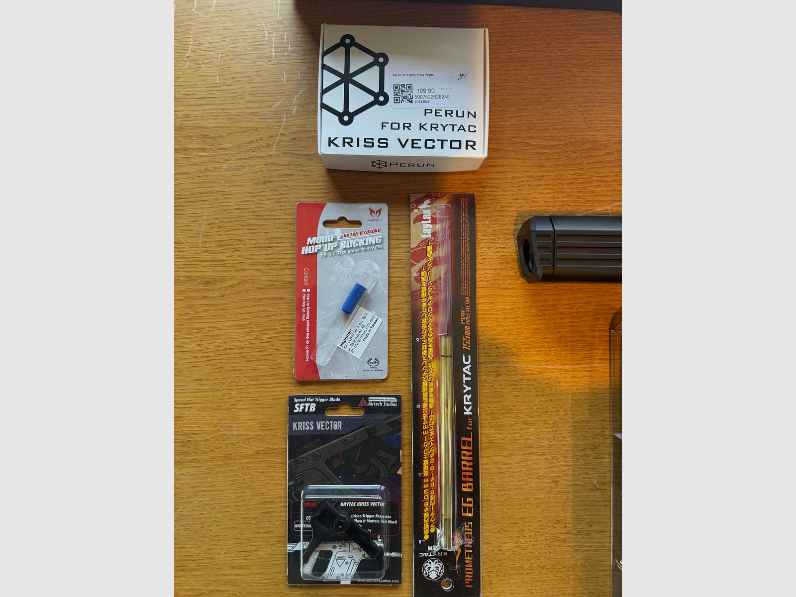 Krytac Kriss Vector Airsoft S-AEG (schwarz) + Ausrüstung