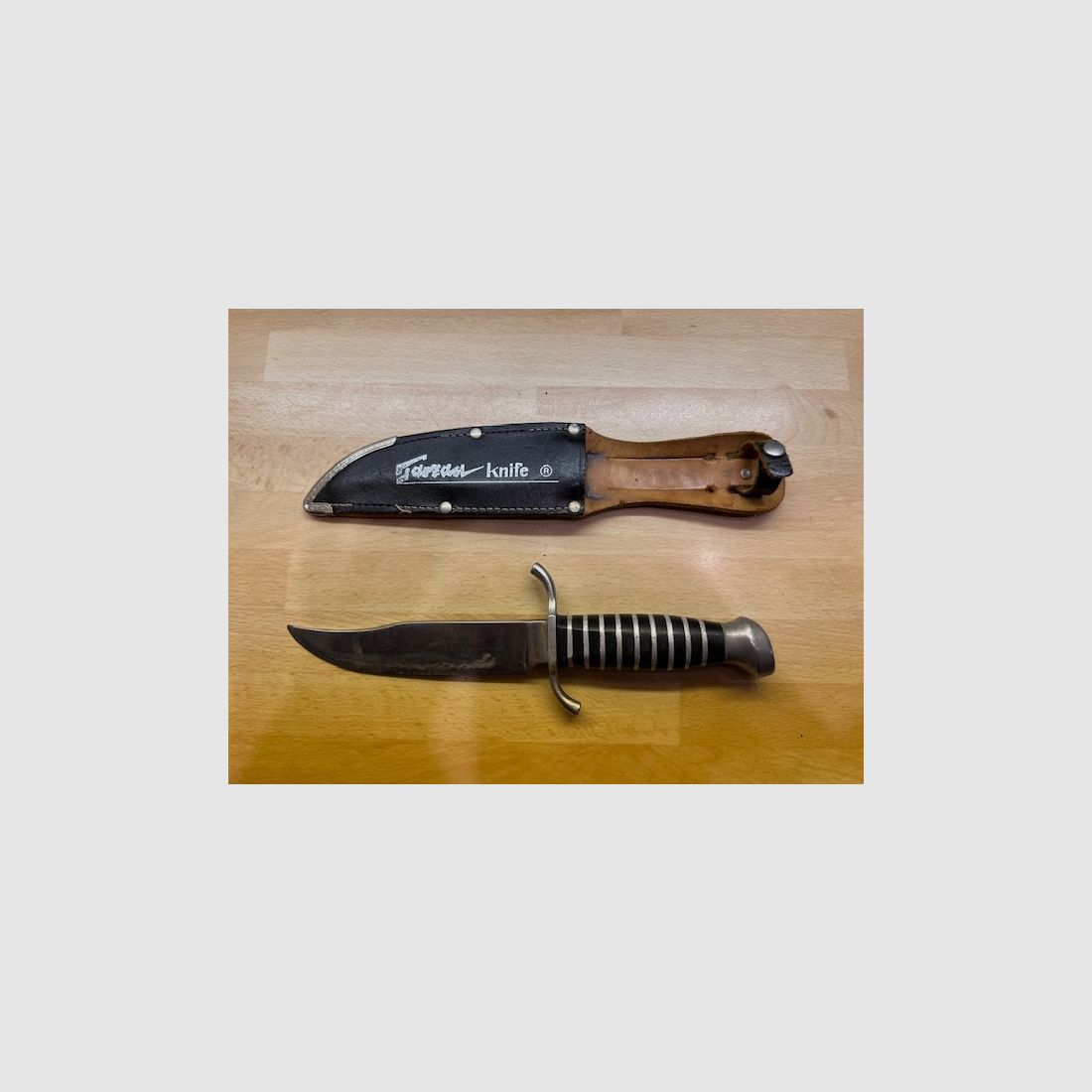 Tarzan Knife - classic Bowie knife with leather sheath