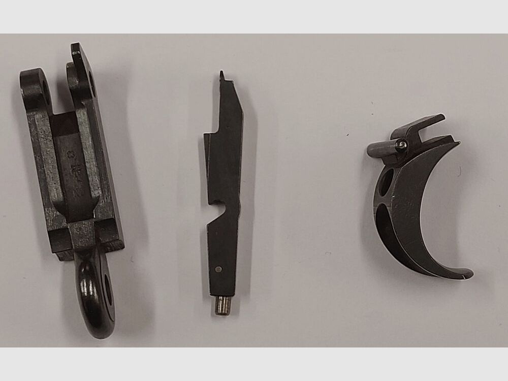 Fábrica de armas de Berna Conjunto de varias piezas para pistola de ordenanza suiza Parabellum en calibre 7,65mmPara W+F, P08