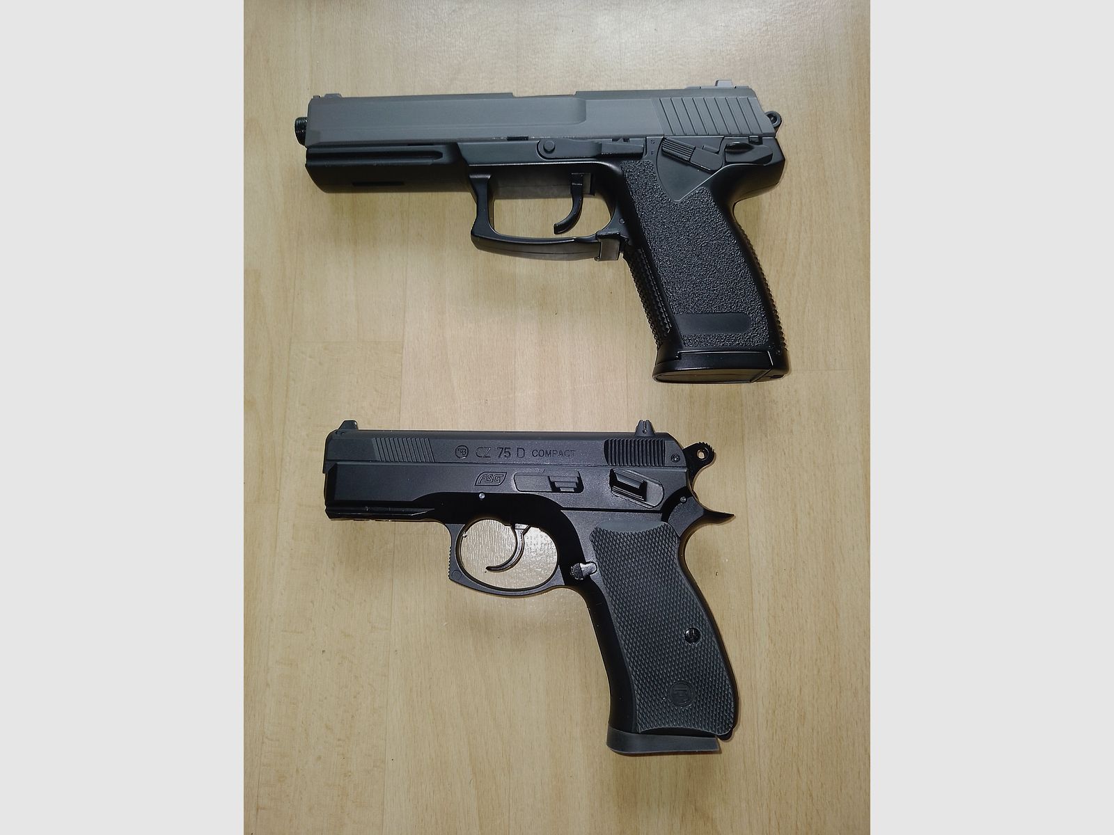 CZ 75 D Compact & DL 60 Socom 