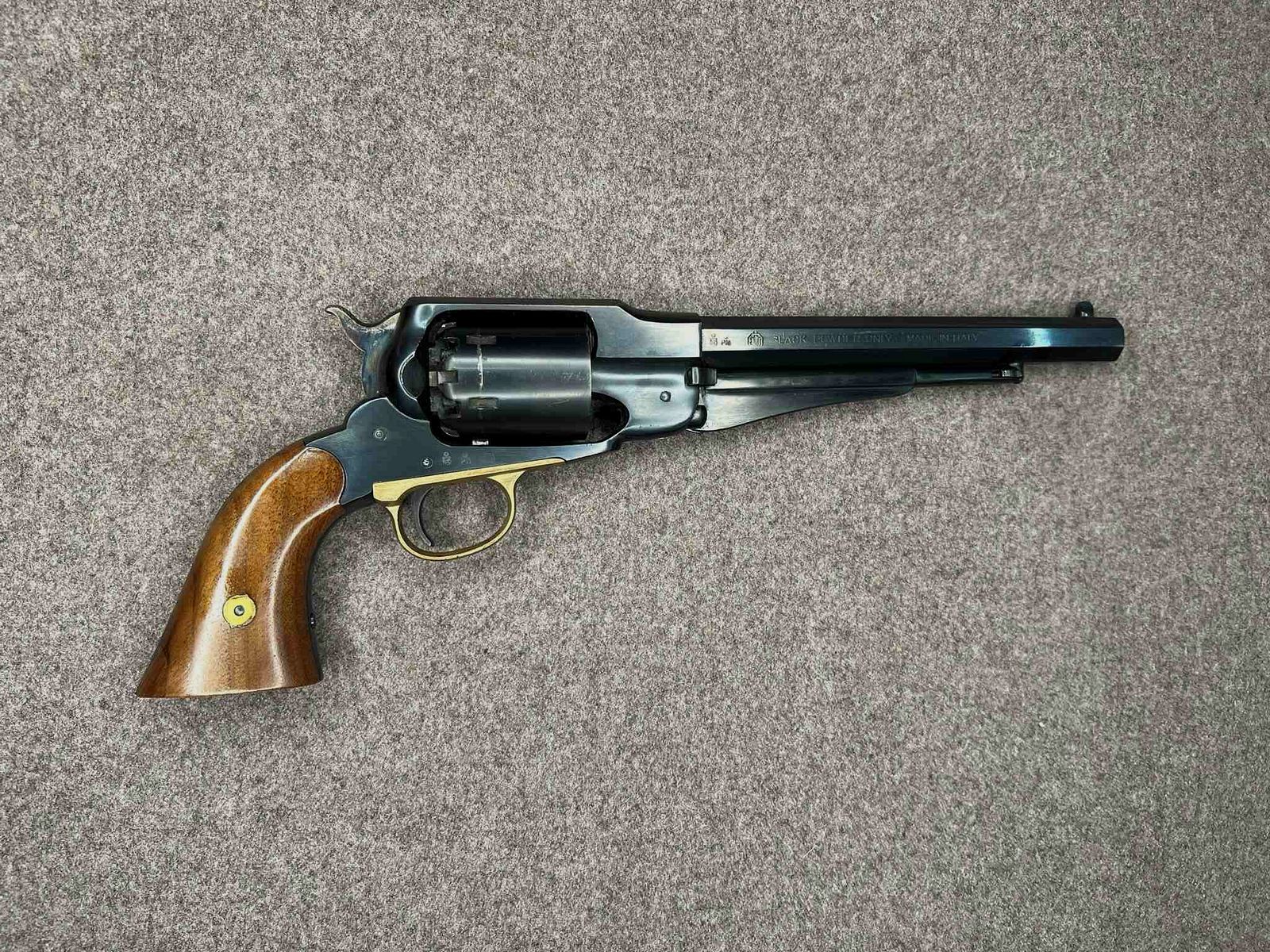 Hege-Uberti percussion revolver