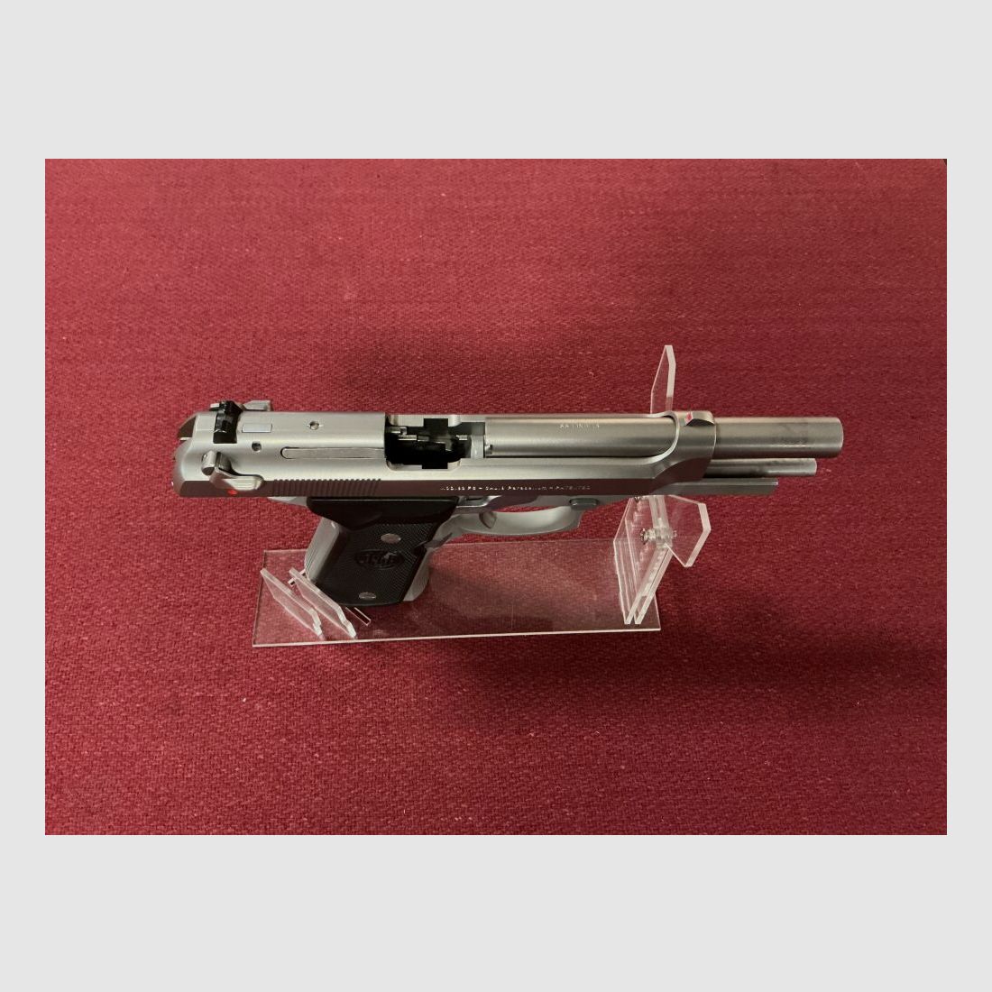 Beretta	 92 FS