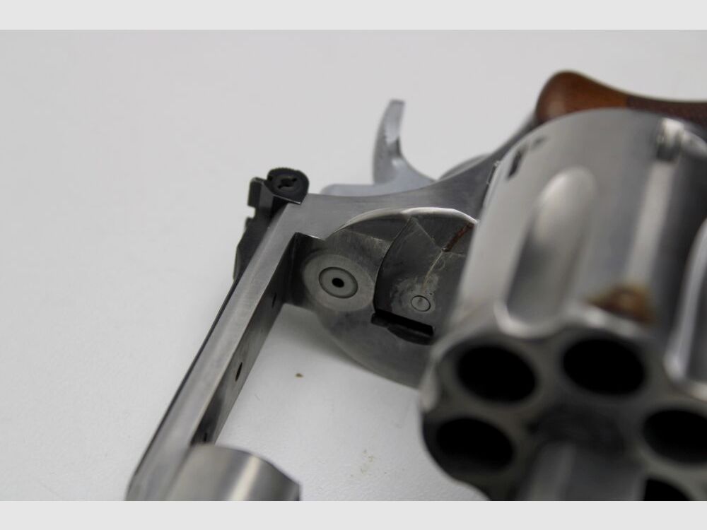 Smith & Wesson 629-3 629 Classic .44RemMag