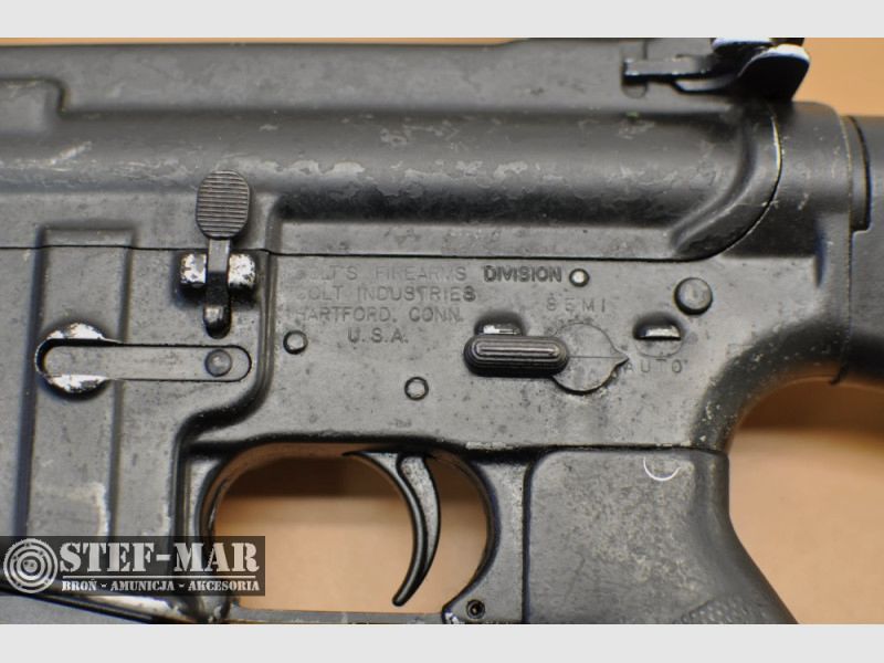Semi-automatic machine gun Colt M16A1, cal. 5.56x45mm (.223 Remington) [M5940], image 12 of 16