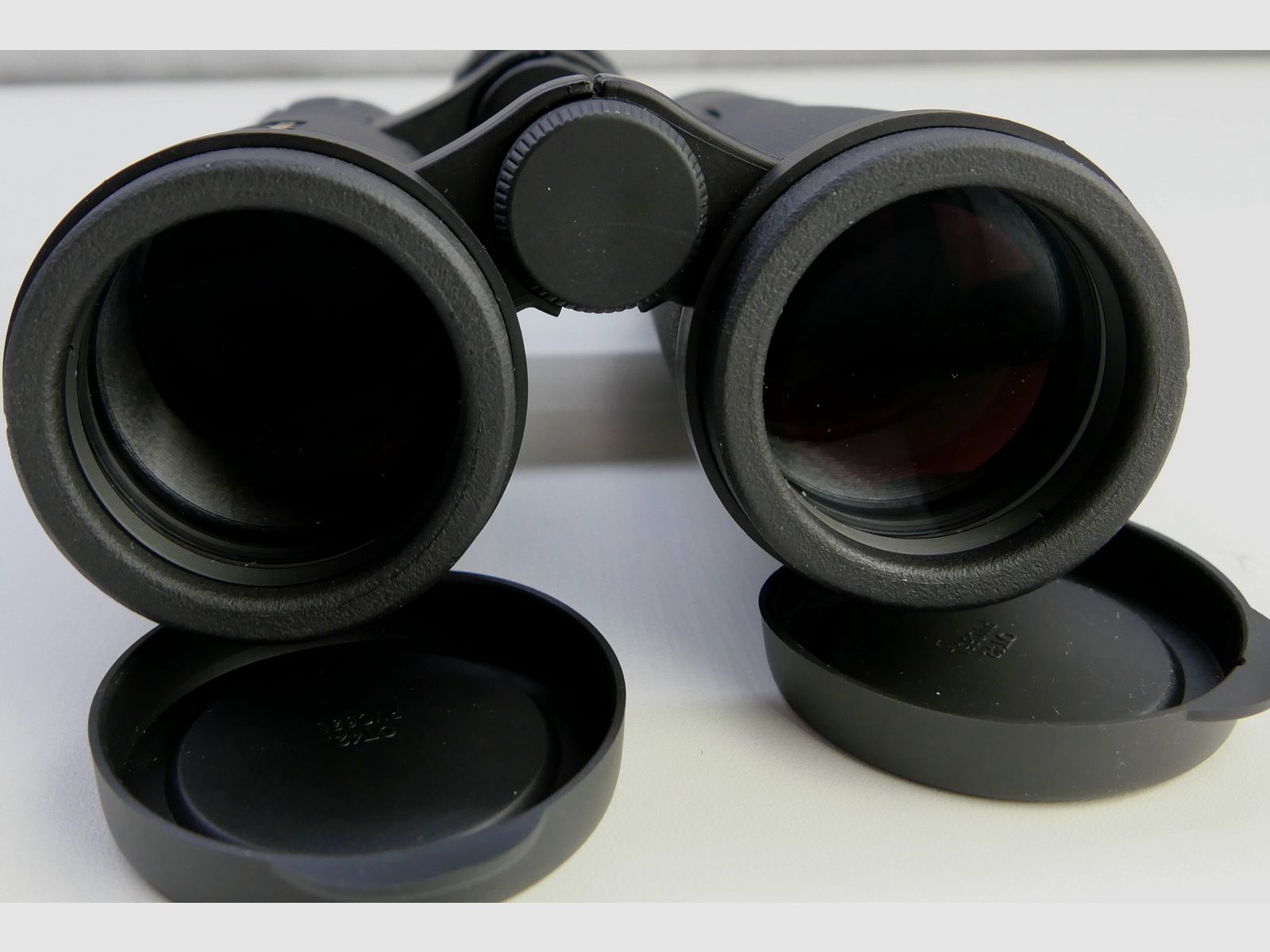 Aussteller DDoptics Fernglas EDX 8x42-073