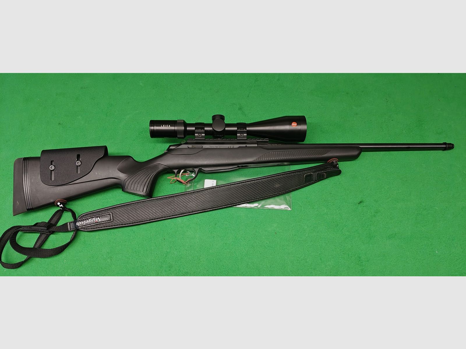Tikka T3x lite kurz LINKS inkl. Leica Amplus 6 2,5-15x56i