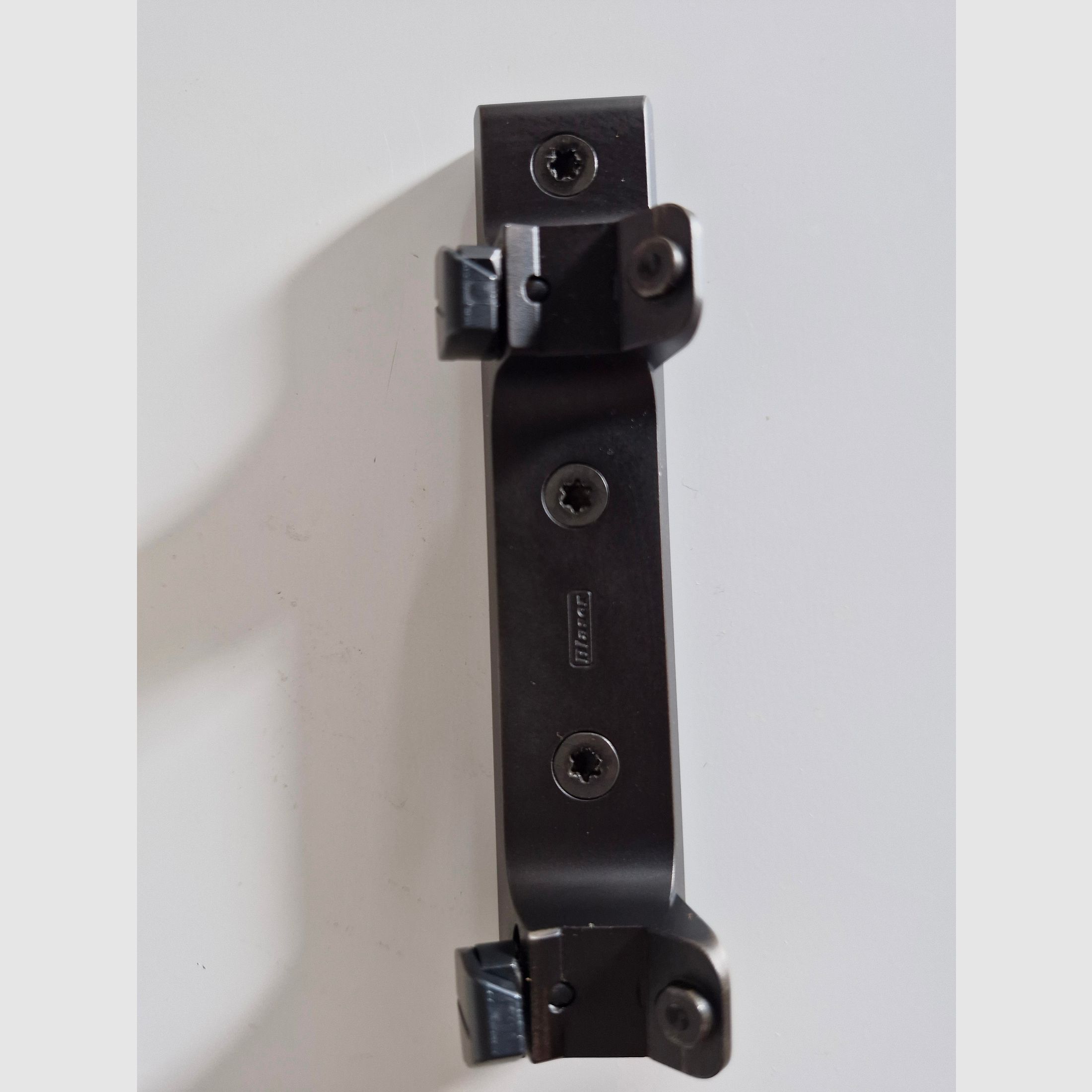 Neuwertige Blaser Sattelmontage für Zielfernrohre mit Zeiss-Innenschiene