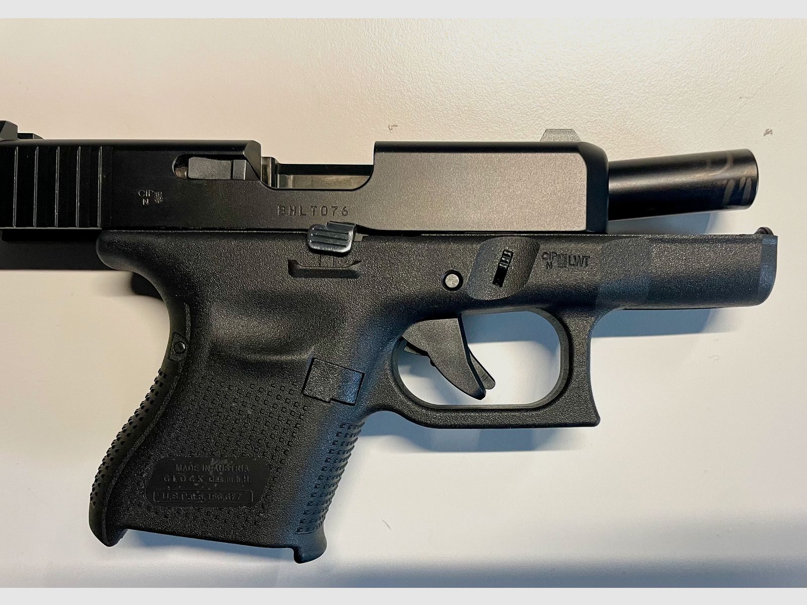 Glock 26 Gen.5 caliber 9mm Luger with box & 2 magazines