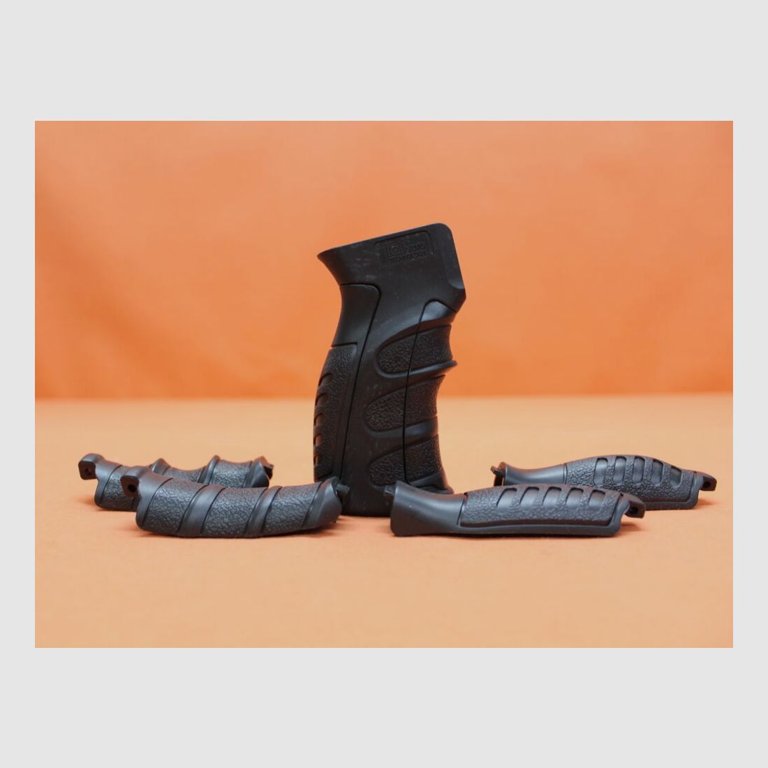 CAA Tactical Kalashnikov AKM: Empuñadura de pistola CAA (UPG47) Polímero Negro Empuñadura de pistola ergonómica