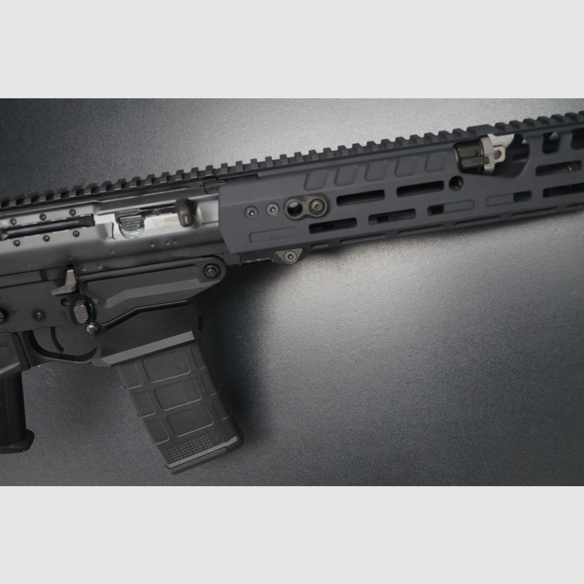 SIG SG563 SB GP90, Bild 6 von 10