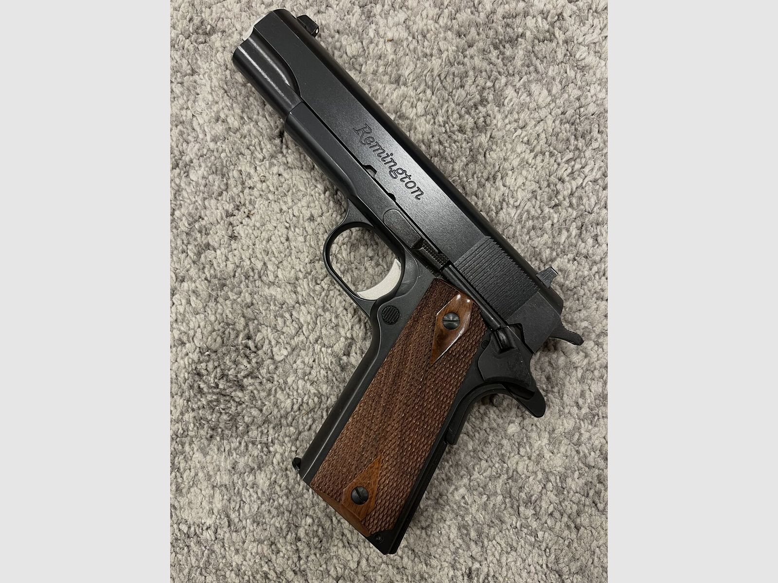 Remington 1911 R1, immagine 2 di 10