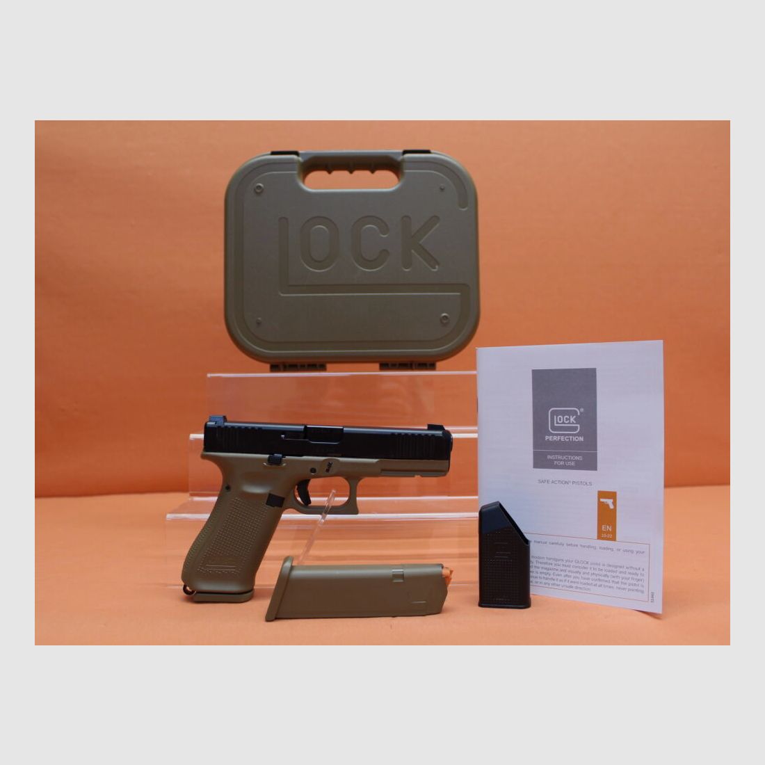 Glock Ha.Pistol 9mm Luger Glock 17 Gen5 FR COYOTE 114mm barrel/ Front serrations for France (9mm Para/9x19)