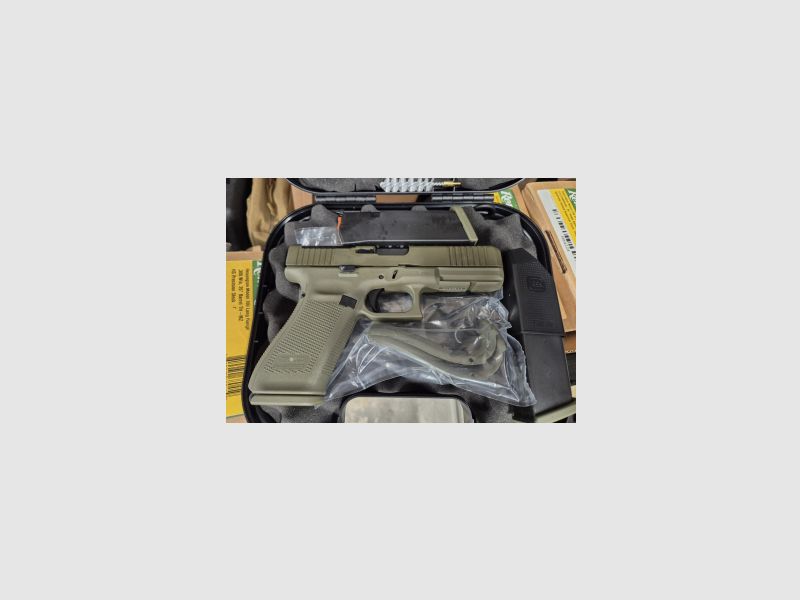 GLOCK 20 Gen5 MOS 10 mm Auto Cerakote Zielony Wydanie Łowcy