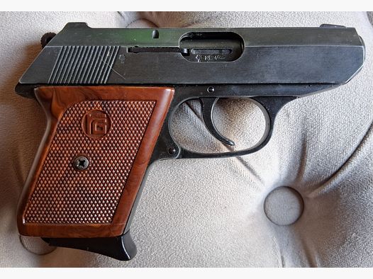 Rhöm RG9 pistol wielostrzałowa 8mm Platz / gaz dostępna od 18 lat