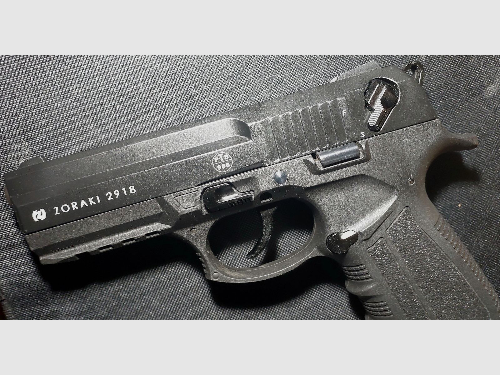 Zoraki 2918 Schreckschusspistole Kal. 9mm P.A.K. schwarz  - alte (PTB 986) 