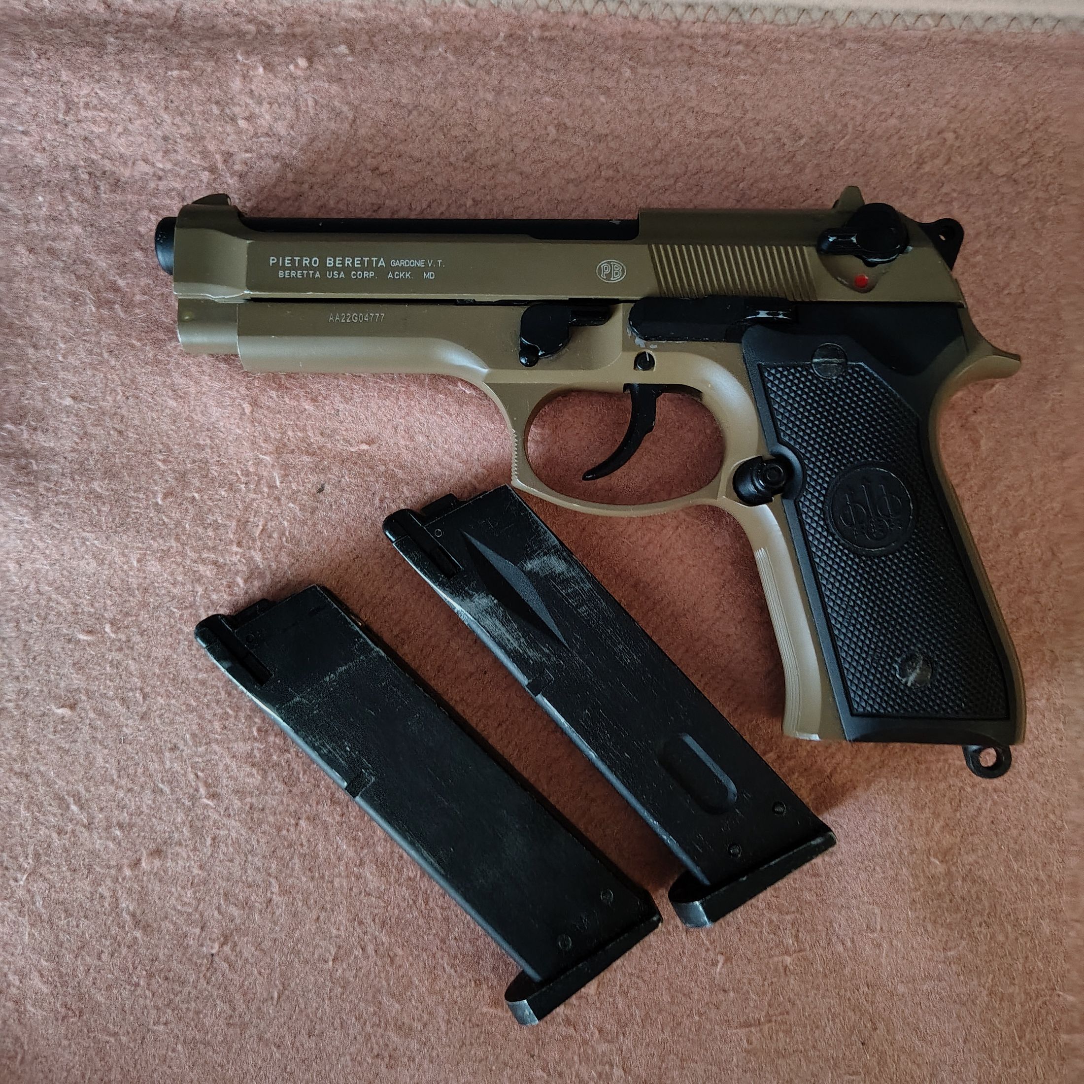 Beretta  M92 FS Sjc oder Scr Umarex